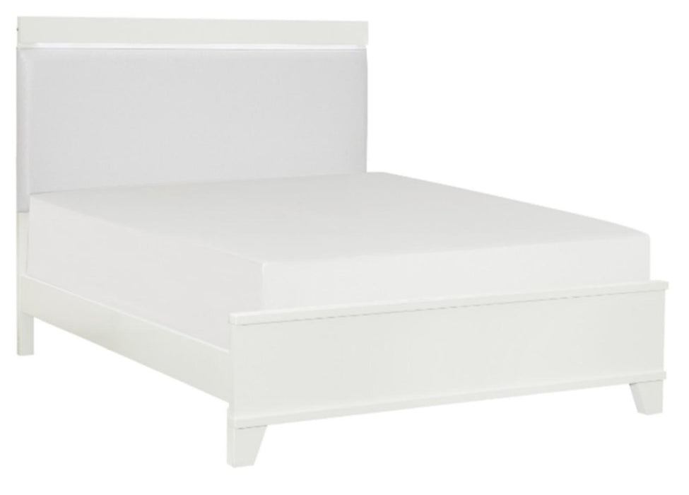 Kerren King Platform Bed in White 1678WK-1EK